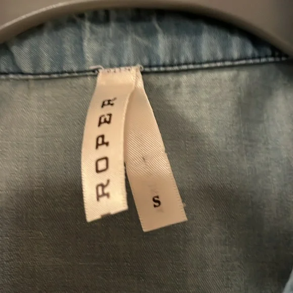 EUC Roper Womens Light Wash 100% Cotton Western Denim L/S Blouse Size S - Picture 6 of 7